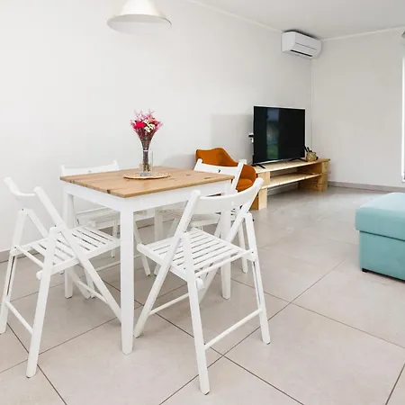 Hisa Bubi アパート トールミン