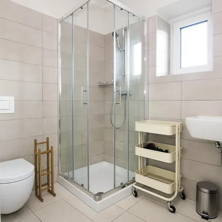 Apartment Hisa Bubi *